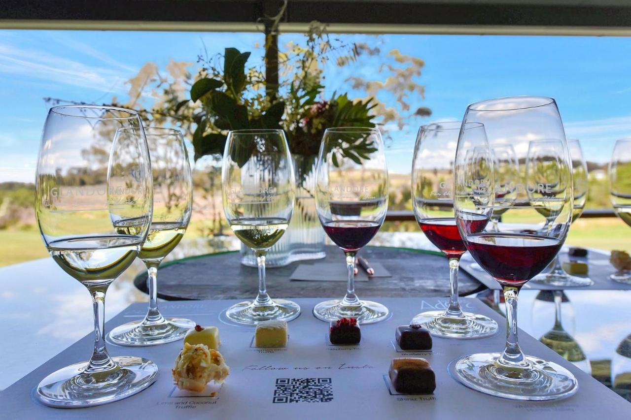 Glandore Vineyard Homestead. Home To A Onsite Cellar Door Pokolbin Exterior photo